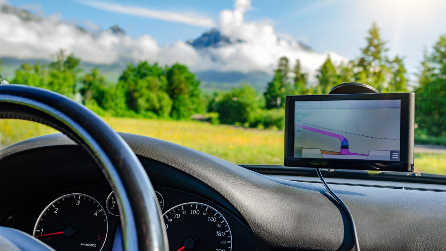 Navis im Test: Navigationsgeräte von TomTom, Garmin und Co Navis im Test: Navigationsgeräte von TomTom, Garmin und Co